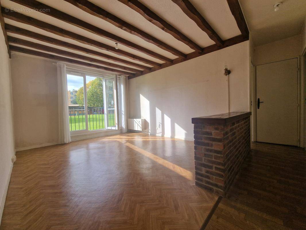 Appartement à BROU-SUR-CHANTEREINE