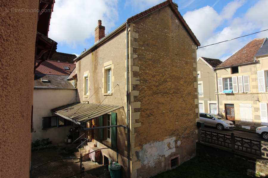 Maison à TANNAY