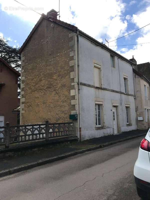 Maison à TANNAY