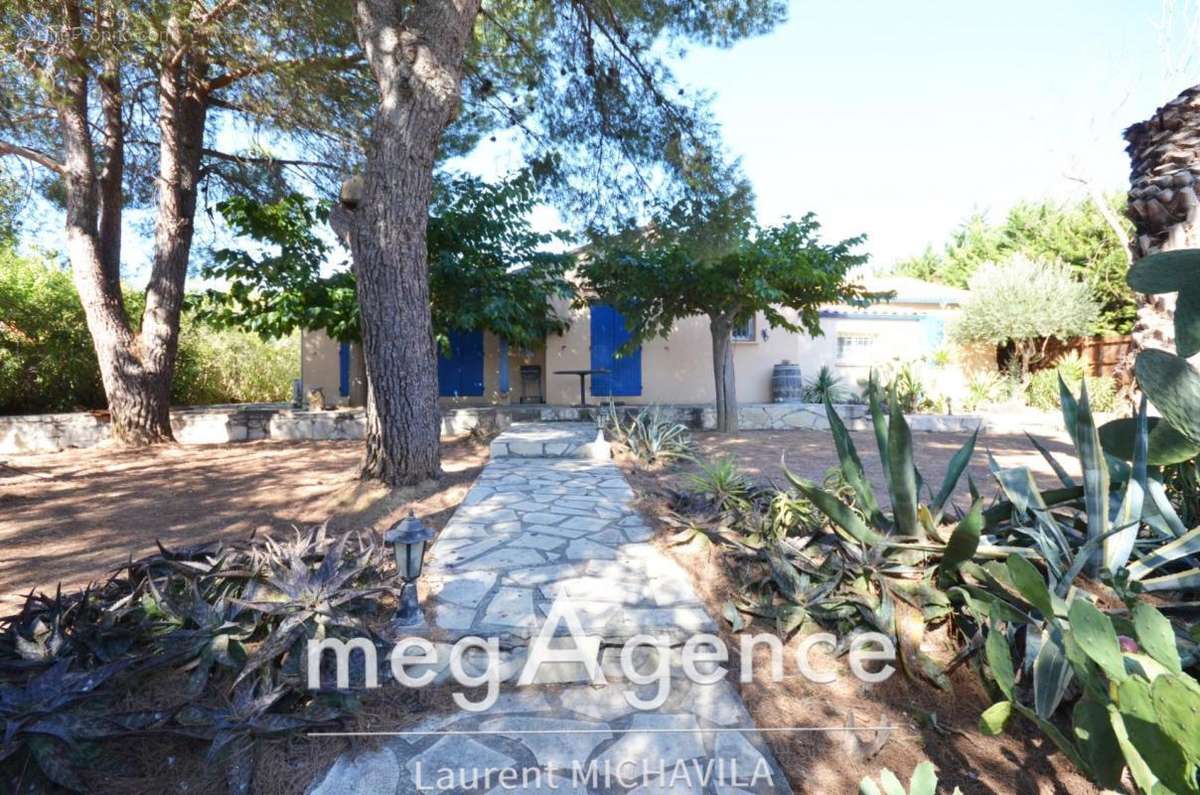 Maison à VILLENEUVE-LES-BEZIERS