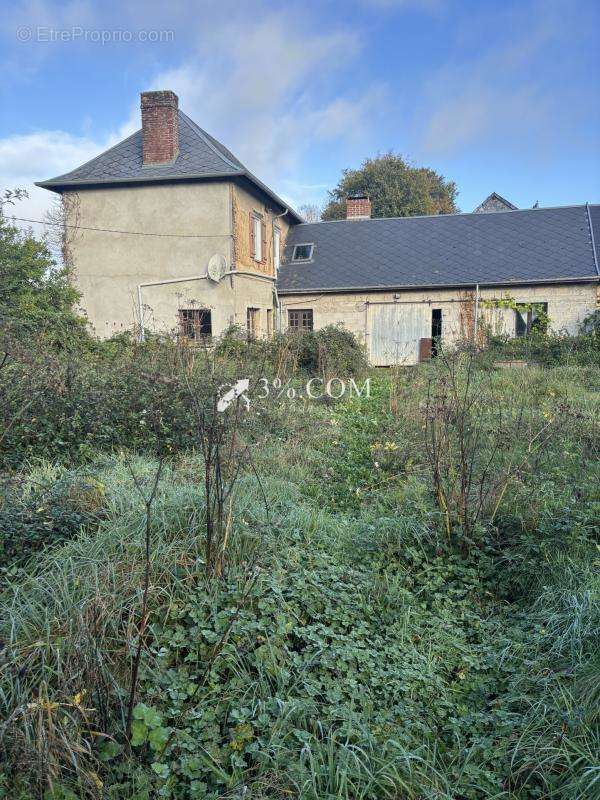 Maison à FEUQUIERES-EN-VIMEU