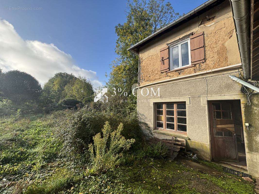 Maison à FEUQUIERES-EN-VIMEU