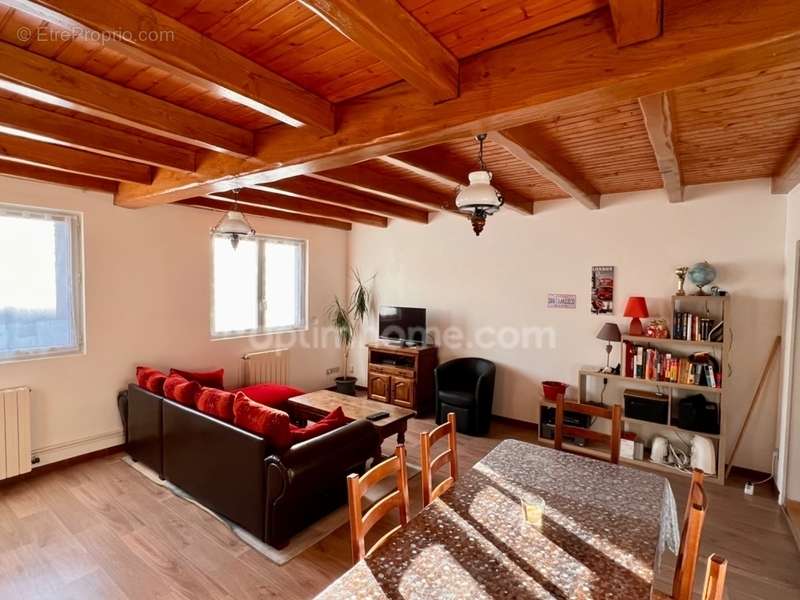 Appartement à BETTANCOURT-LA-FERREE