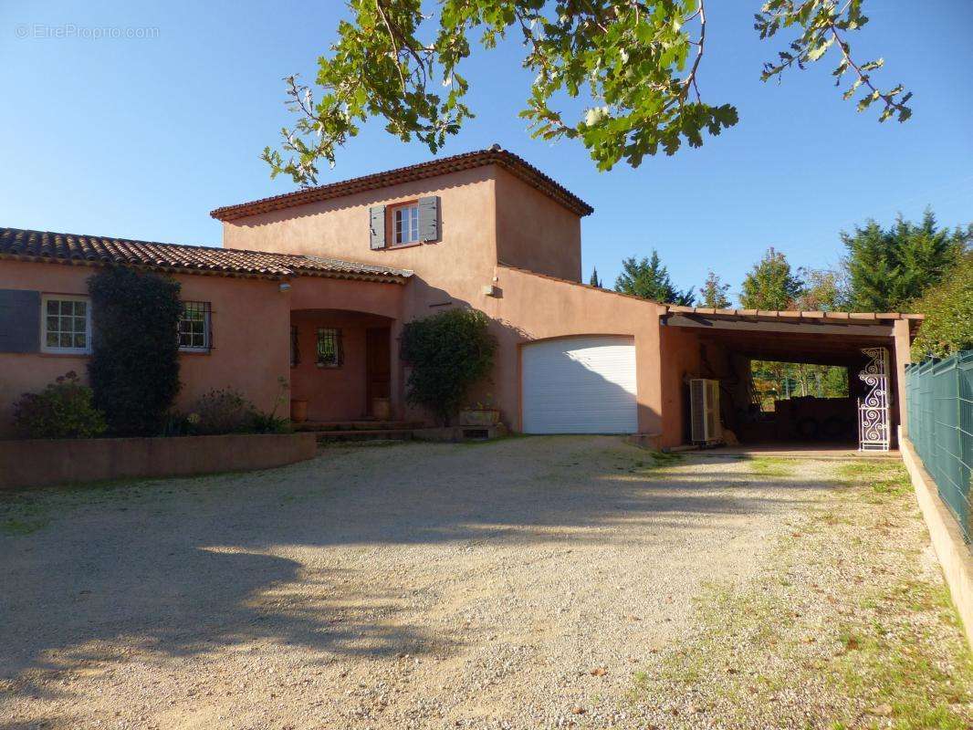 Maison à SIMIANE-COLLONGUE