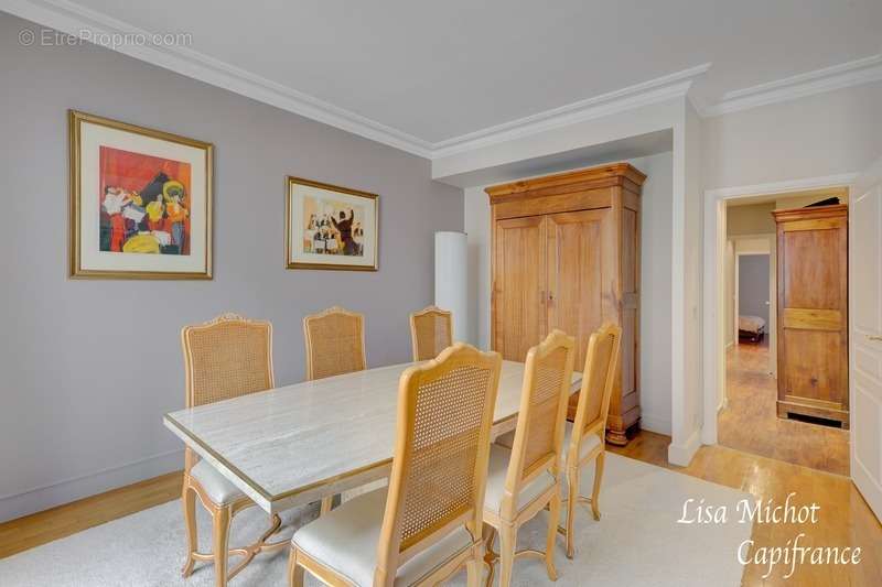 Appartement à NEUILLY-SUR-SEINE