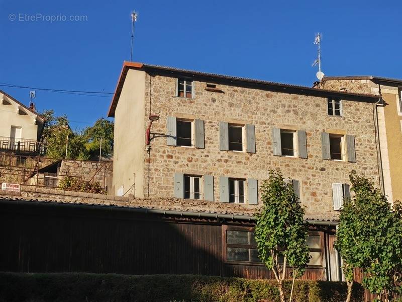 Maison à SAINT-MARTIN-DE-VALAMAS