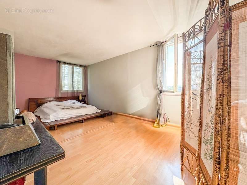 Appartement à LYON-5E