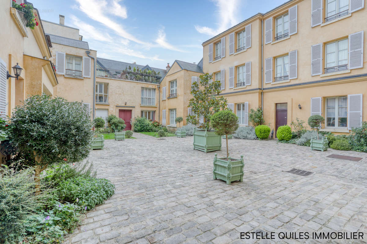 Appartement à VERSAILLES