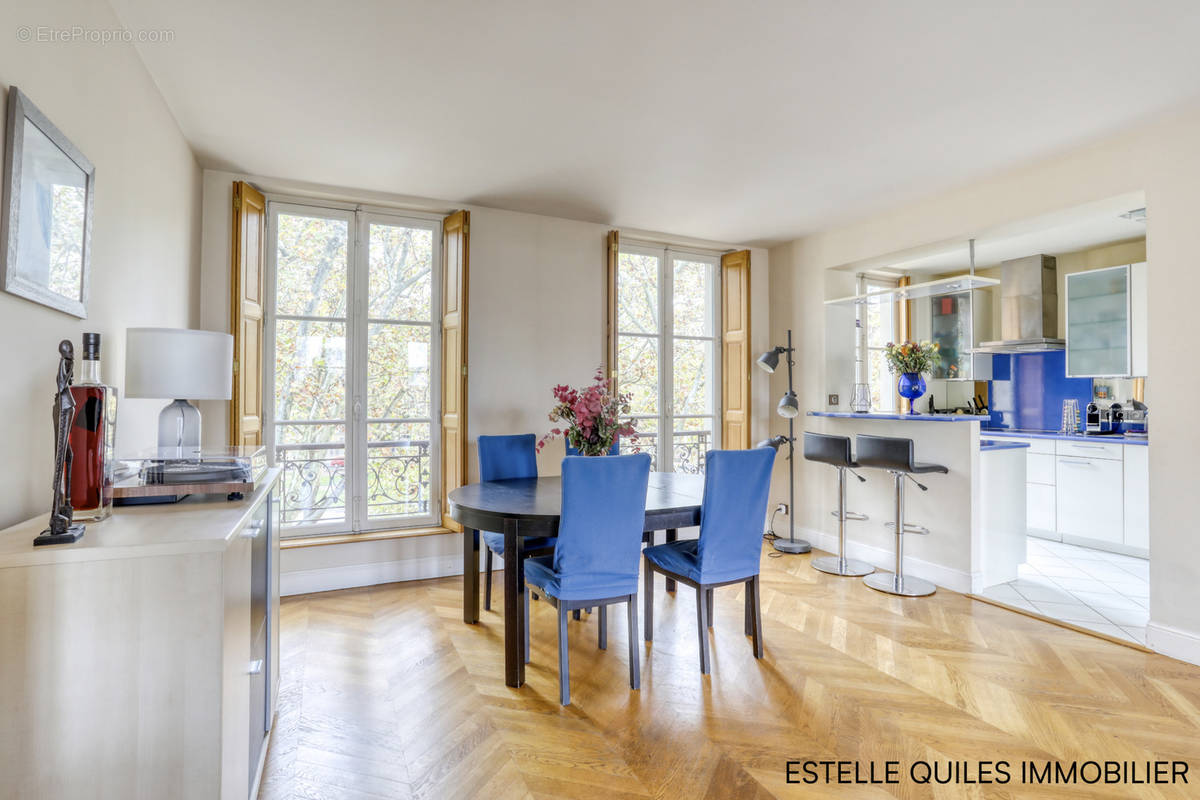 Appartement à VERSAILLES