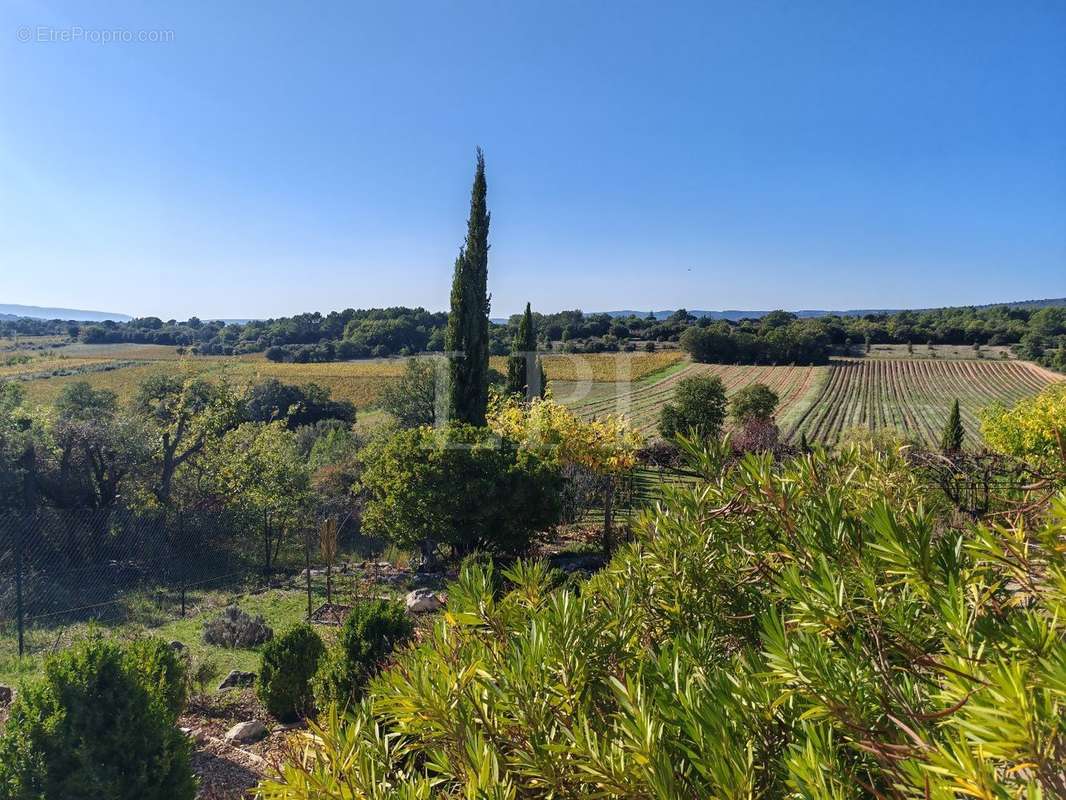 Maison à SAINT-SATURNIN-LES-APT