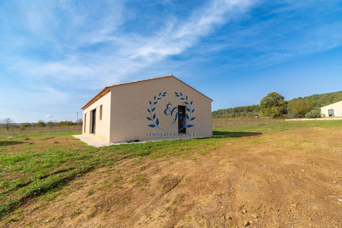 Maison à TAVERNES