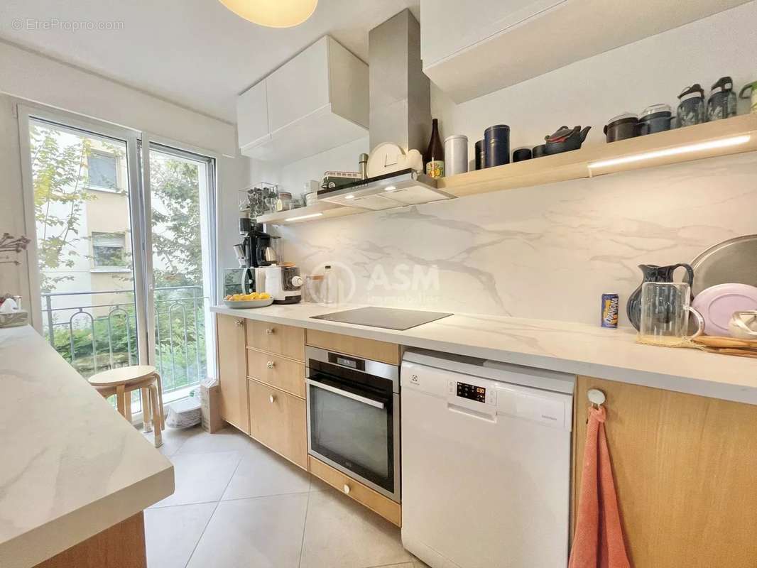 Appartement à LA GARENNE-COLOMBES