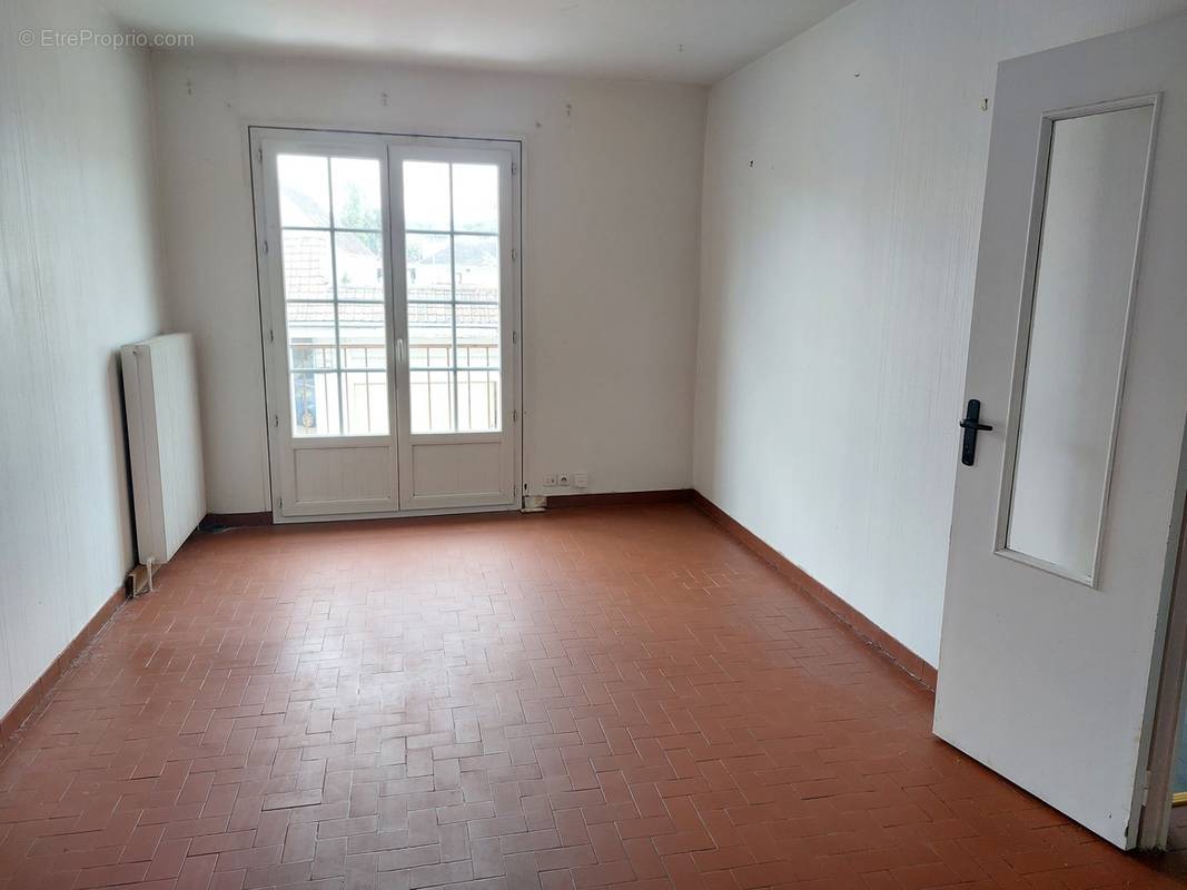 Appartement à LAMORLAYE