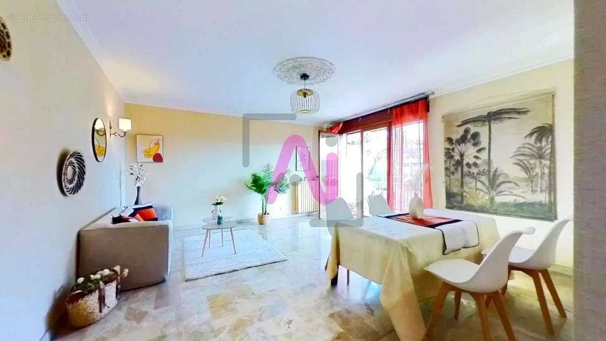 Appartement à HYERES