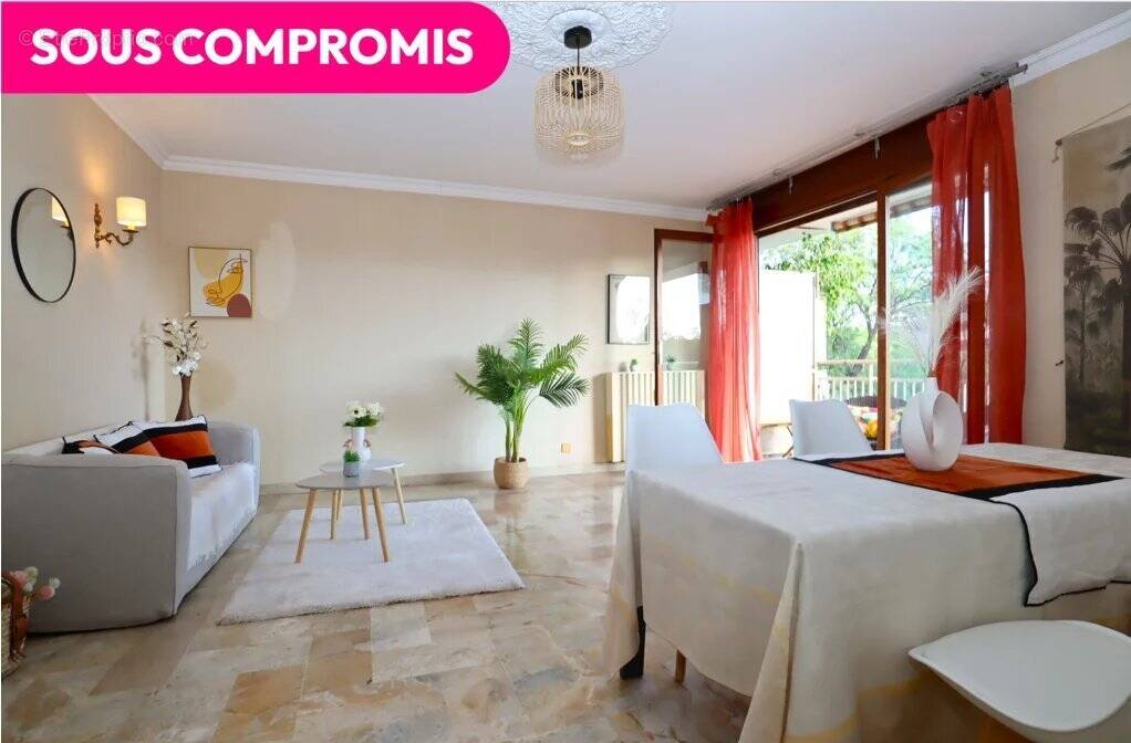 Appartement à HYERES