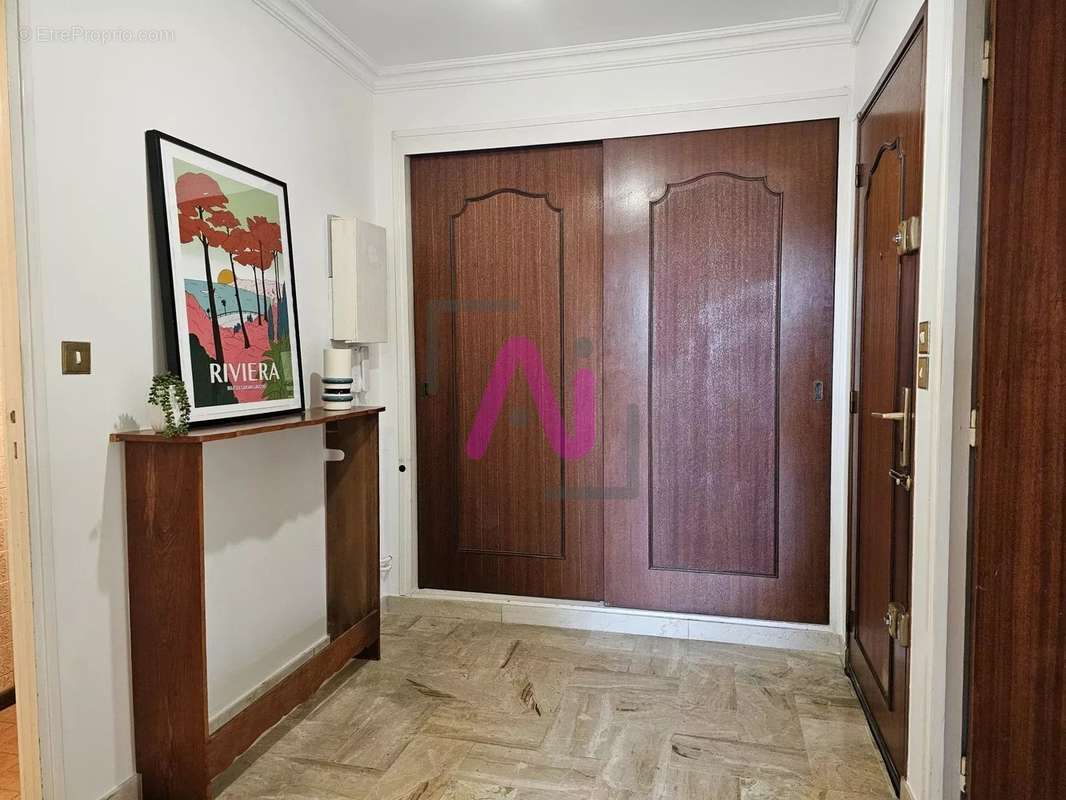 Appartement à HYERES