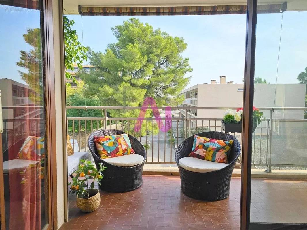 Appartement à HYERES