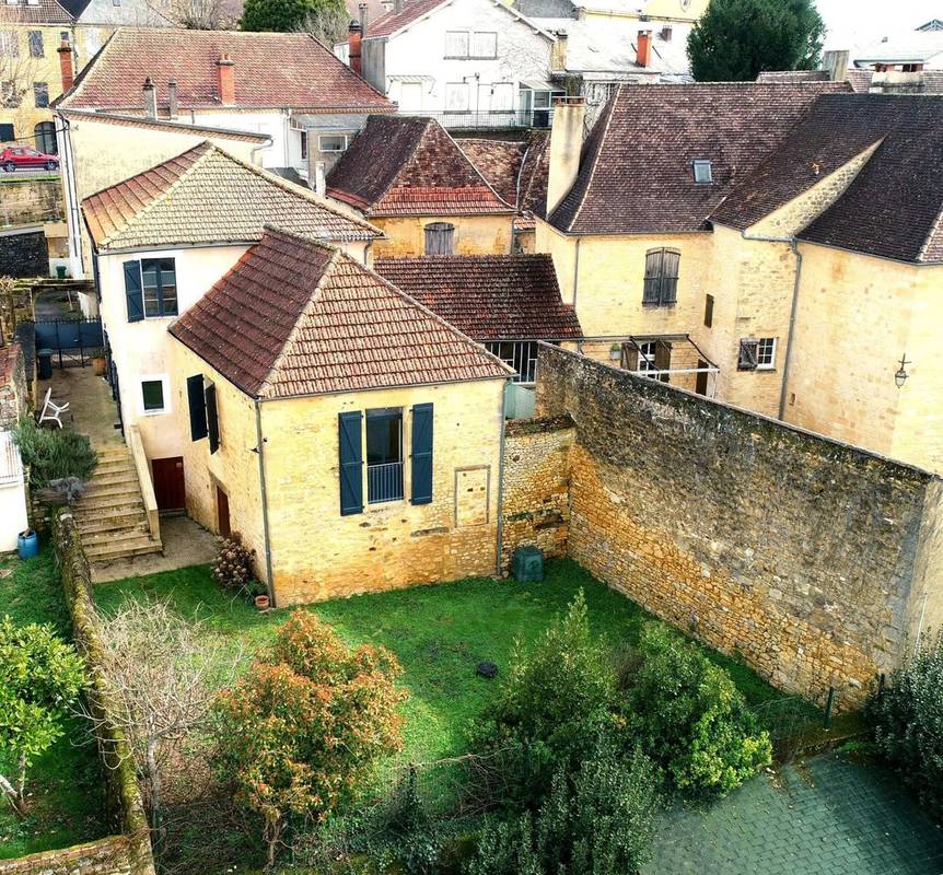 Maison à GOURDON