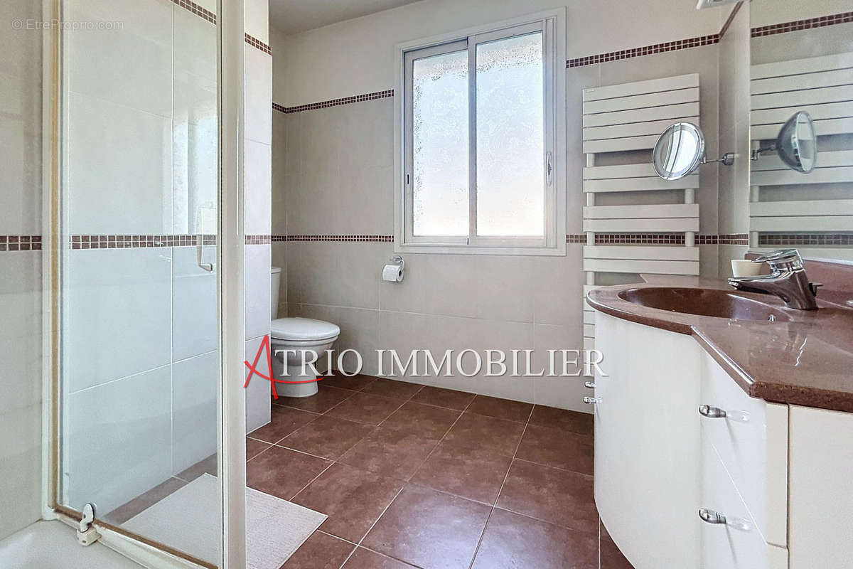 Appartement à VENCE