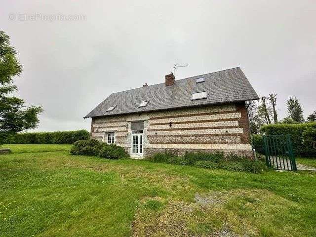 Maison à ANGERVILLE-L&#039;ORCHER