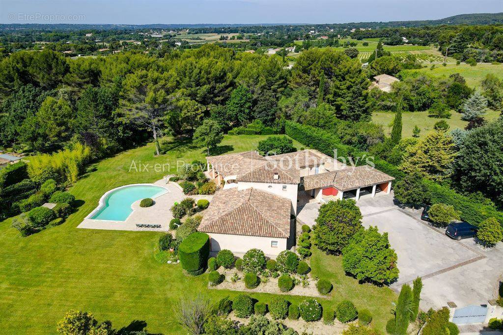 Maison à AIX-EN-PROVENCE