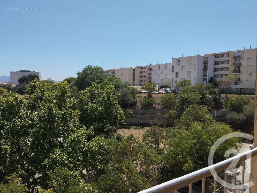 Appartement à MARSEILLE-14E