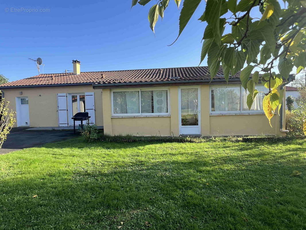 Maison à ROUMAZIERES-LOUBERT