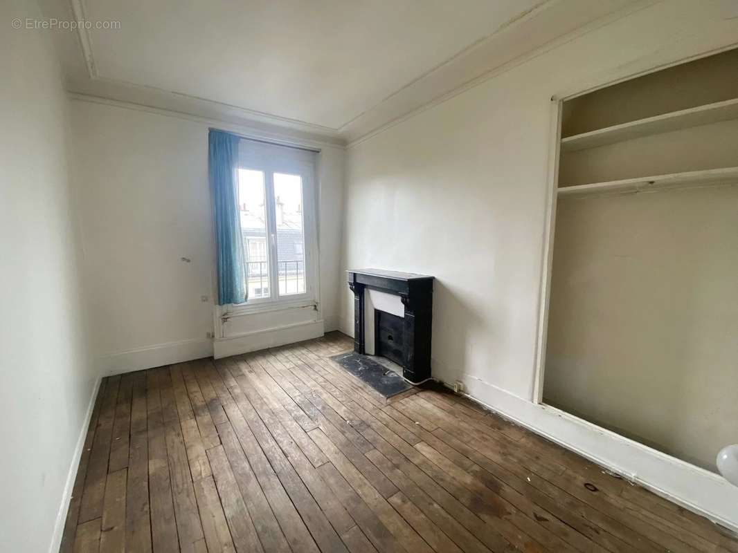 Appartement à PARIS-10E