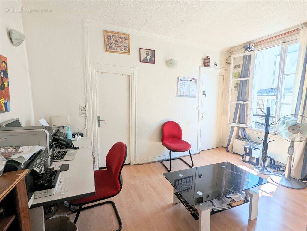 Appartement à PARIS-10E