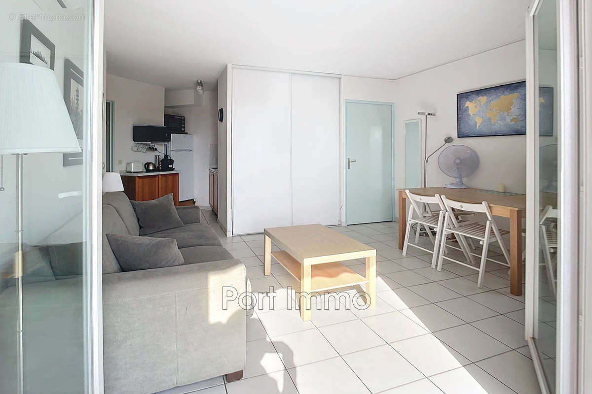 Appartement à CAGNES-SUR-MER