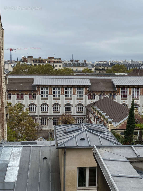 Appartement à PARIS-17E