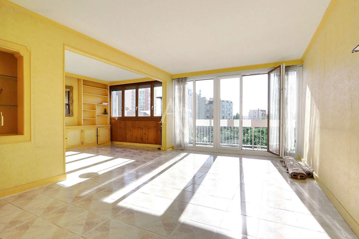 Appartement à AUBERVILLIERS