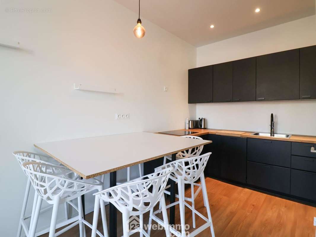 Appartement à MARSEILLE-8E