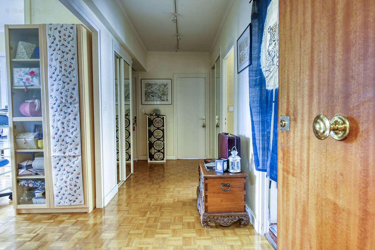 Appartement à VERSAILLES