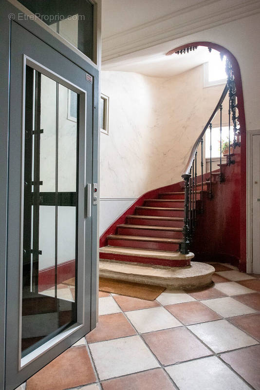 Appartement à VERSAILLES