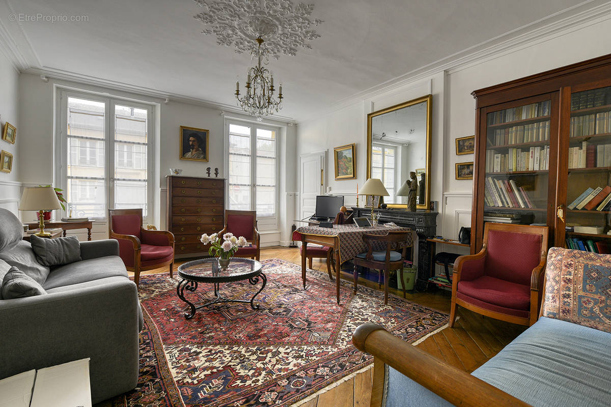 Appartement à VERSAILLES