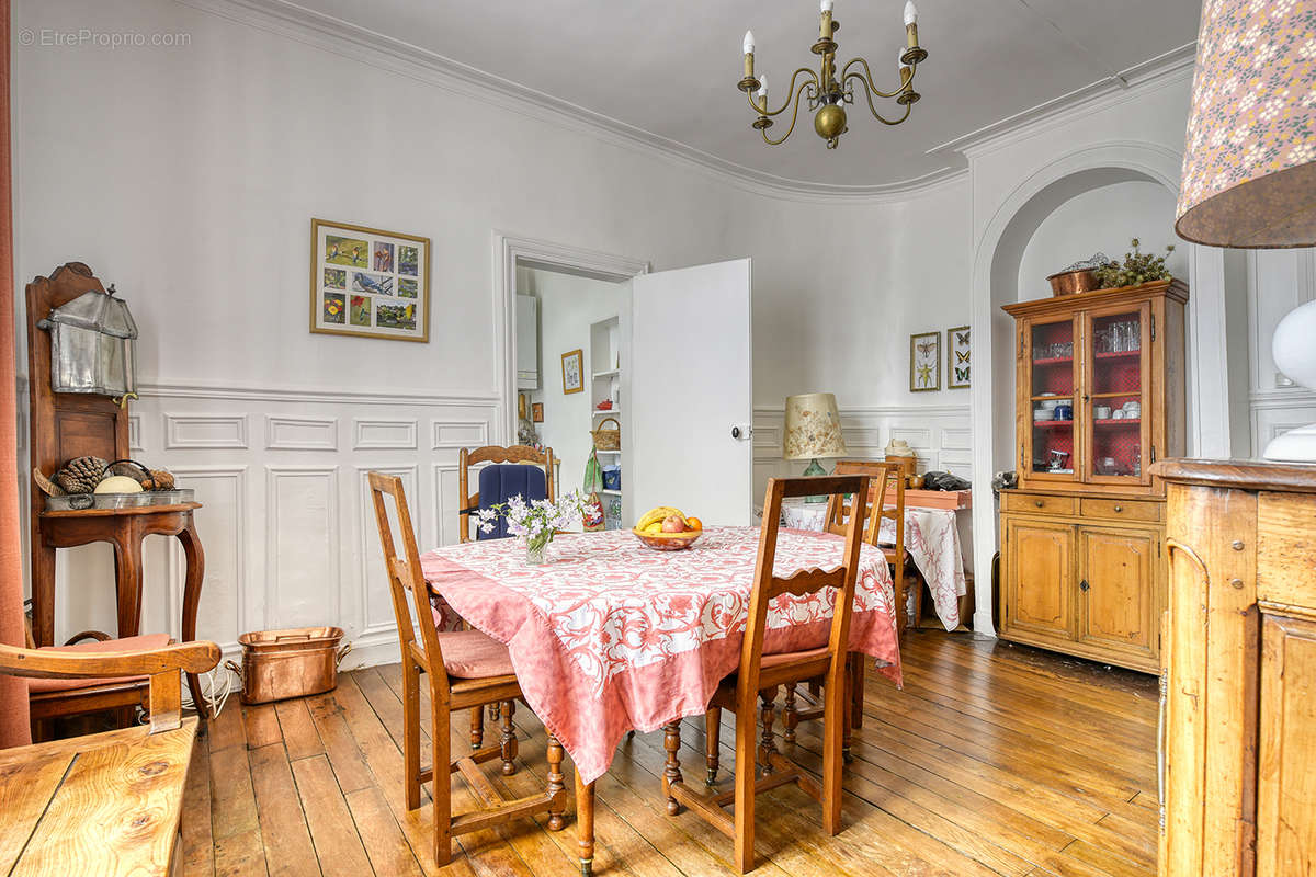 Appartement à VERSAILLES