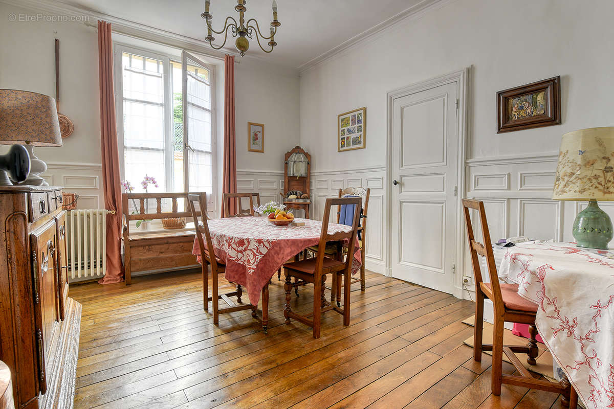 Appartement à VERSAILLES