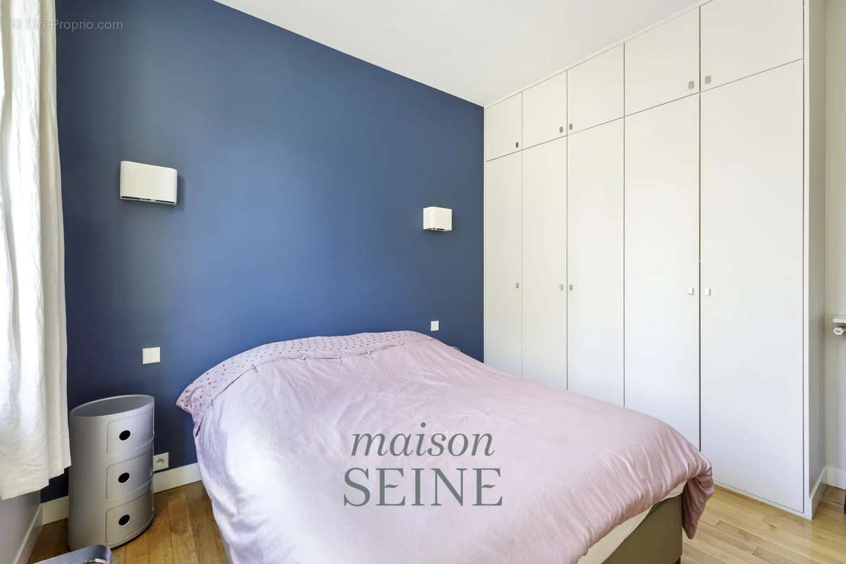 Appartement à NEUILLY-SUR-SEINE