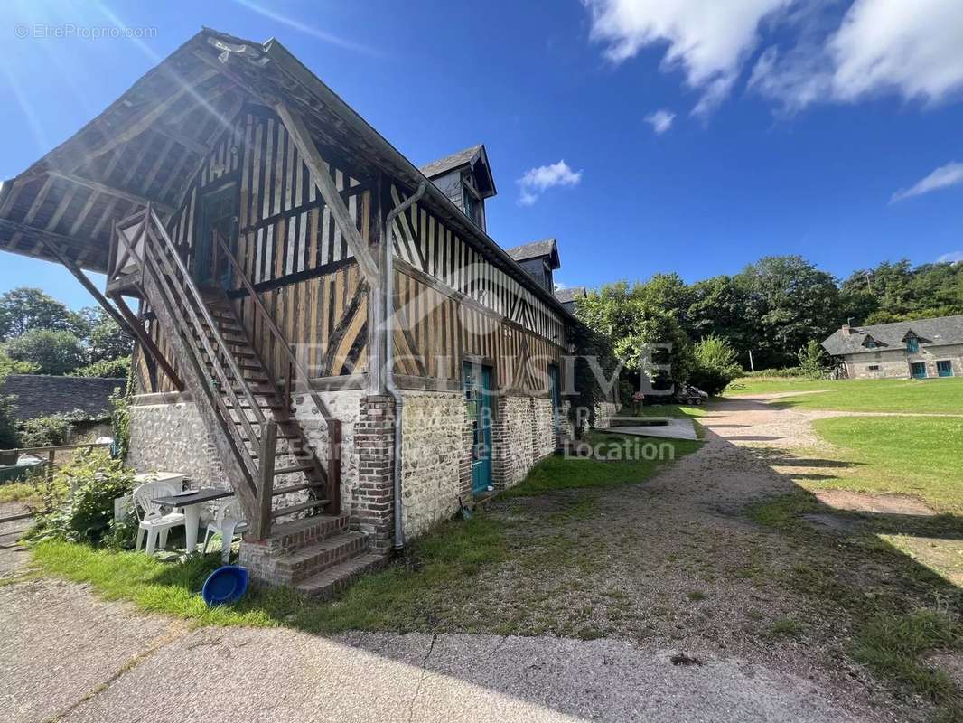 Maison à PONT-L&#039;EVEQUE