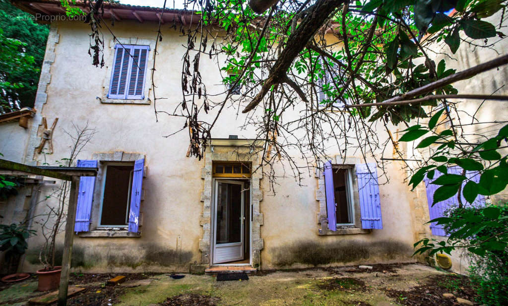 Maison à VILLENEUVE-LES-AVIGNON