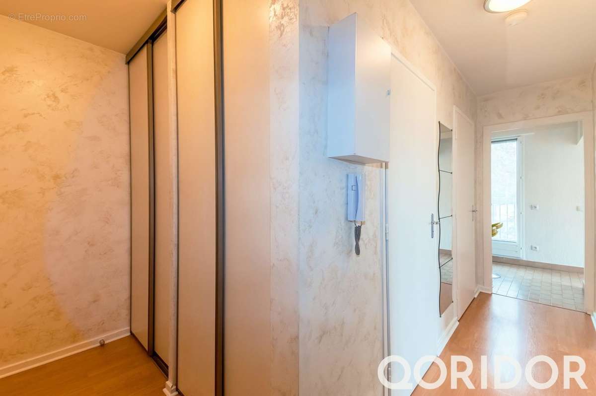 Appartement à LYON-8E