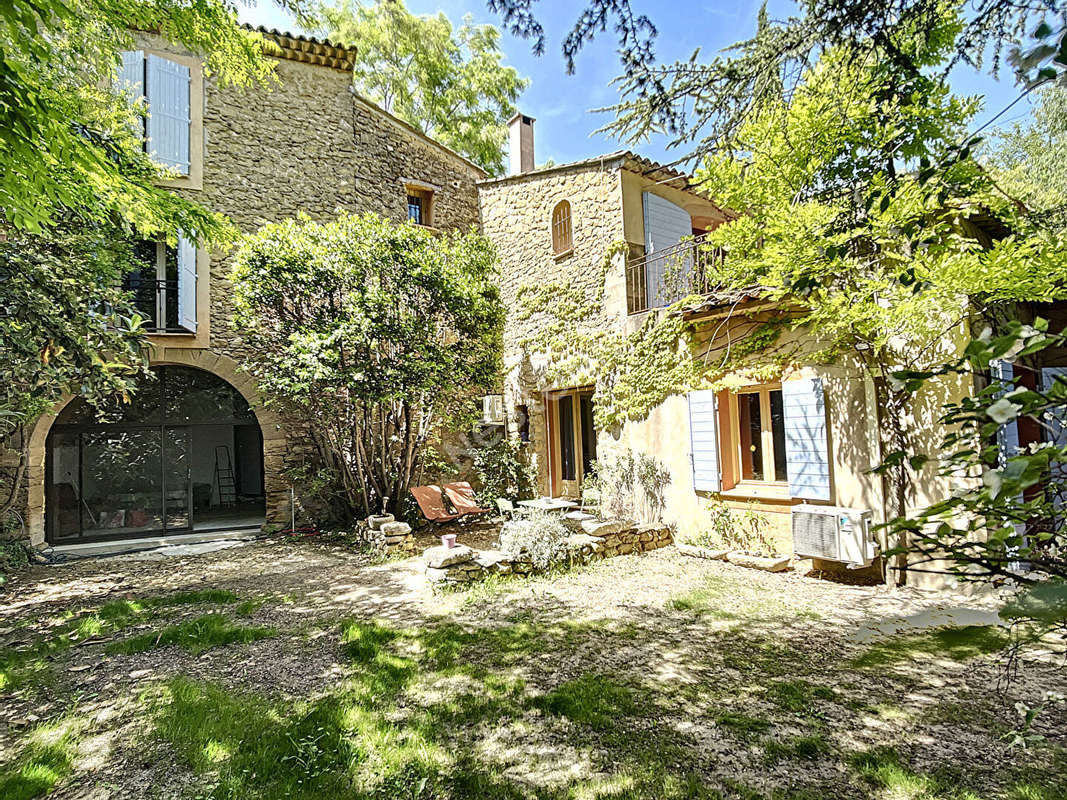 Maison à LOURMARIN