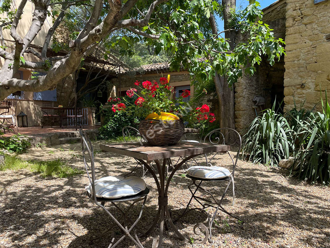 Maison à LOURMARIN