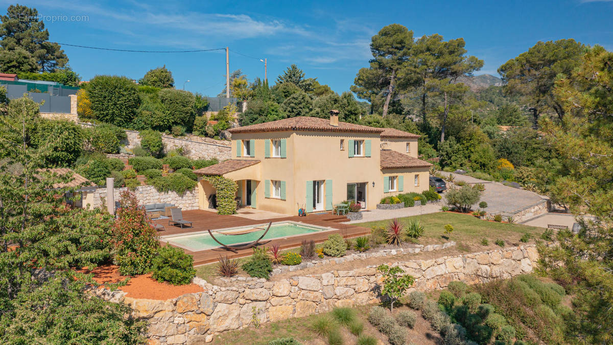 Maison à LEVENS