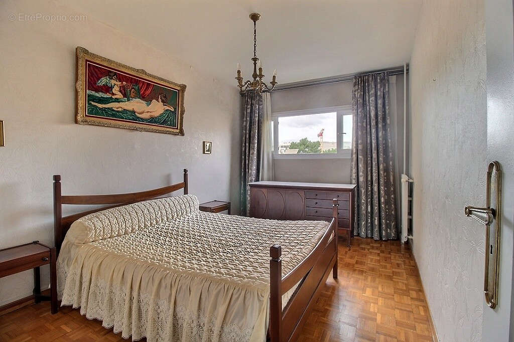 Appartement à MARSEILLE-15E