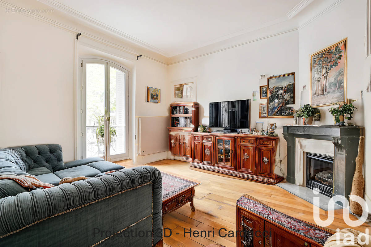 Photo 1 - Appartement à PARIS-18E