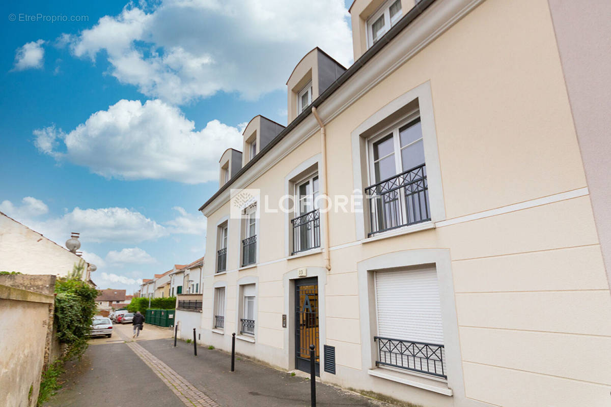 Appartement à PONTAULT-COMBAULT