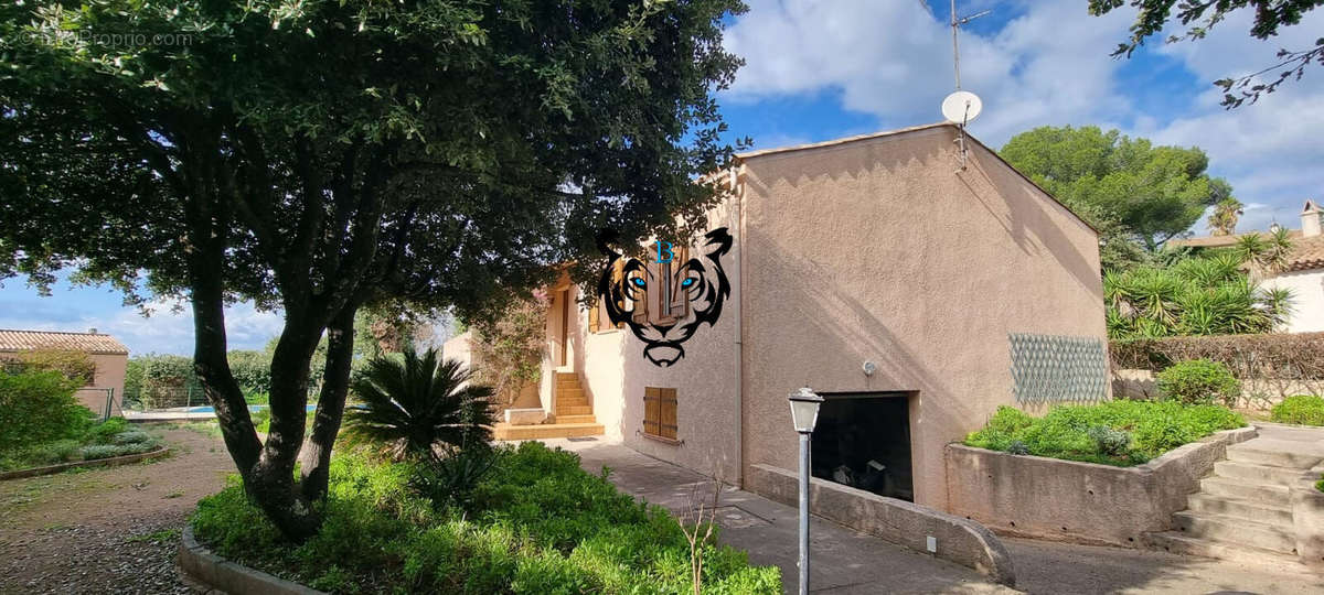 Maison à FREJUS