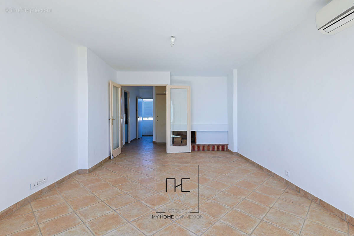 Appartement à HYERES